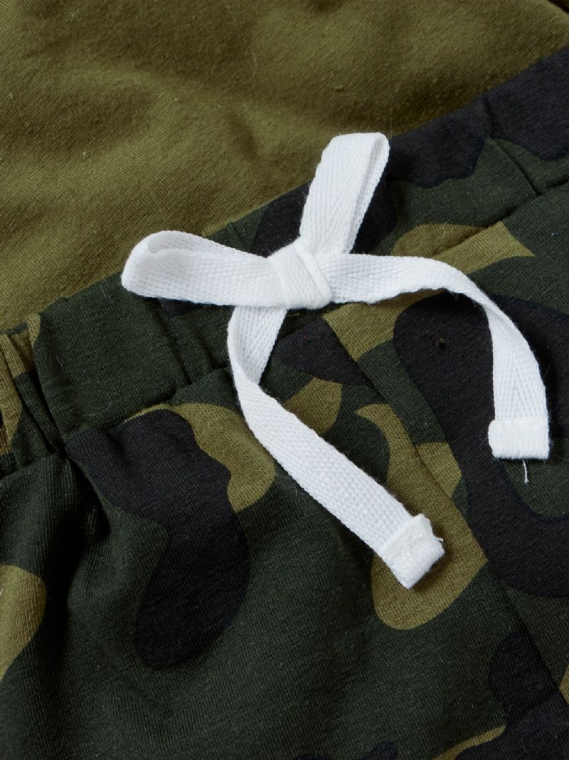 2db Fiúk Letter Print Kapucnis Pulóver Camo Pants Szett